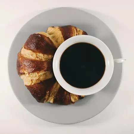 Il Comandante A 100 M Dalla Torre San Giovanni