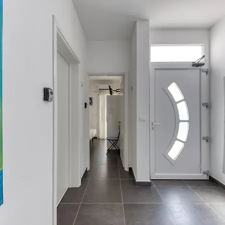 Frühstückspension Il Comandante A 100 M Dalla