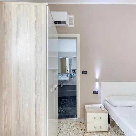 Bed & Breakfast Il Comandante A 100 M Dalla *