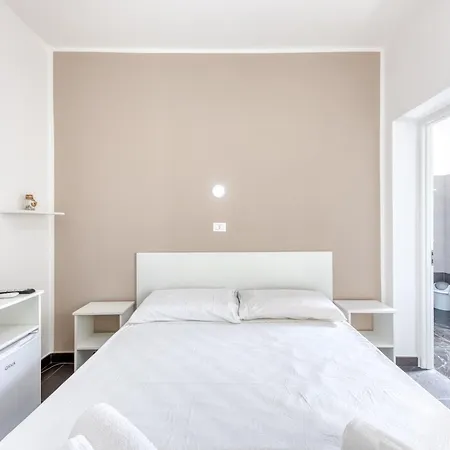 Il Comandante A 100 M Dalla Bed & Breakfast Torre San Giovanni Ugento