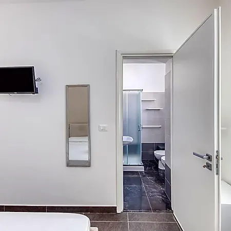 Il Comandante A 100 M Dalla
