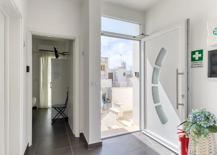 Bed & Breakfast Il Comandante A 100 M Dalla 3*